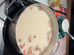 -尚尚仙·酸汤猪手·猪肚鸡火锅(华联万柳购物中心店)