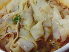-覃肥叔桂林米粉(粮道街店)