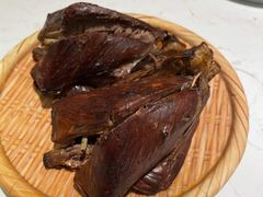 黄泥烧鸽子-燕郊烧鸽子(酷车小镇店)