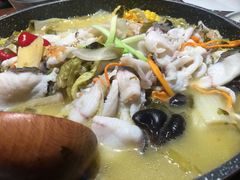 -山城外·非遗酸菜鱼(财富中心店)