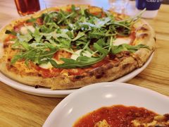 大眼肉披萨-城市大道红炉披萨烘焙坊