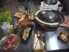 -胡悦里韩式烤肉(芝罘万达广场店)
