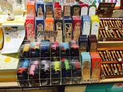 -猫的天空之城概念书店(杭州南宋御街店)