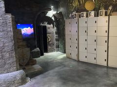 -暴风岛沉浸式体验馆(百联世纪店)