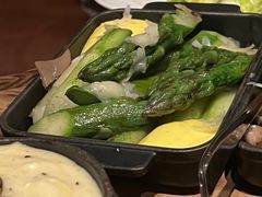 -恰餐厅及酒吧 CHAR Bar & Grill (北京丽都皇冠假日店)