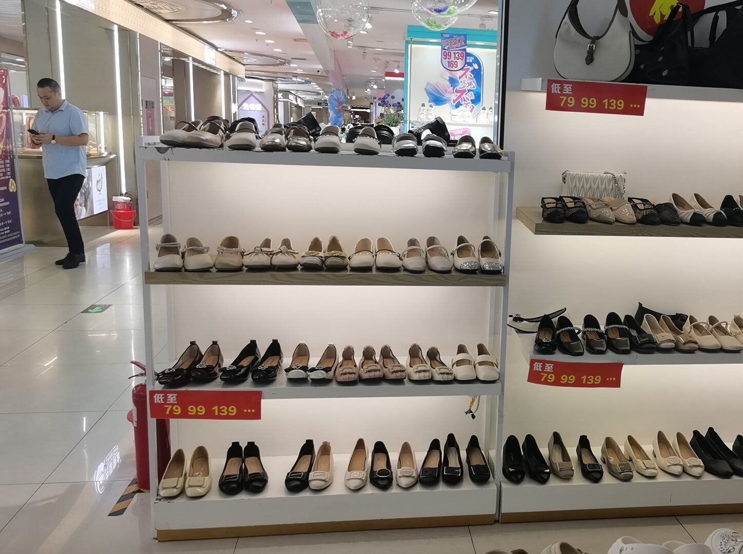 品牌女鞋 卡伊曼清货,全场79,99,139,169