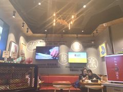 大堂-渝是乎川渝小炒(新世界百货望京店)