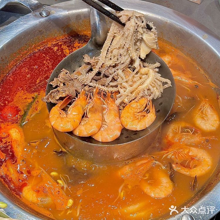 冬天来一顿热气腾腾♨️的火锅谁不爱啊？！