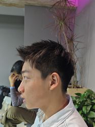 -宫铭烫发染发接发店