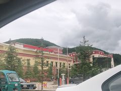 -噶丹松赞林寺