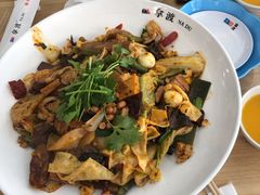 -拿渡·水煮鱼麻辣香锅(王府井奥莱·香江小镇店)
