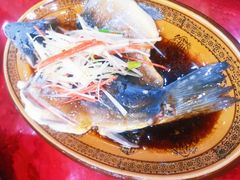 -乡土特色.冷锅鱼.牦牛肉汤锅