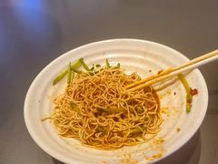 -肥肥虾庄·金牌油焖大虾(杨园滨江时代walk店)