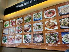 -覃记海鲜美食餐厅