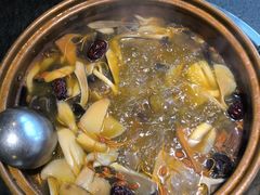 -一善菌·云南菌汤·云南菜(银泰城店)