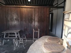 -张闻天故居