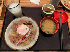 寿喜烧牛肉饭-柚子(假日店)