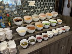 自助调料区-陈府大宅门成都火锅·手切鲜肉(太原街店)