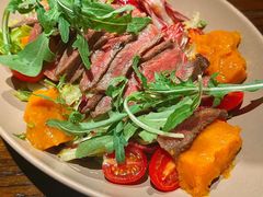 澳大利亚侧腹牛排蔬菜碟-Brut Eatery Wine Bar & Restaurant (建国东路店)