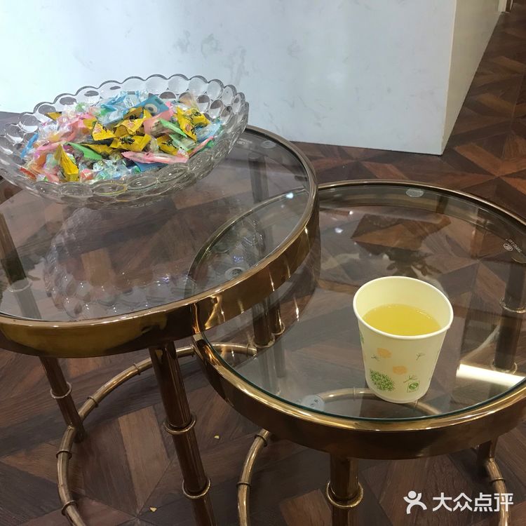 本来过年前就团购了这家的剪发卡，距离成寿寺地铁站很近