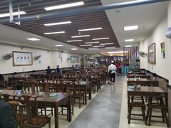 大堂-崇德楼水盆牛羊肉泡馍馆(文艺路店)