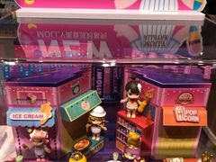 -泡泡玛特POPMART(武汉天地壹方店)