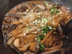 -万里闯关东铁锅炖菜馆(高新旗舰店)