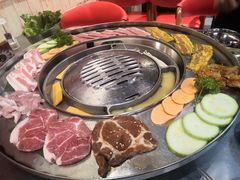 -哈哈碳都·牛肋条无限自助烤肉(台江万达店)