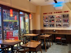 -顺溜·手工刀削面·黑金店(铜锣湾店)
