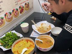 -家利美食店