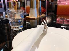-MEAT MATE 鲜食肉铺(凤凰汇·里巷店)
