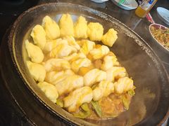 -鱼窝棚柴火铁锅炖(富山屯店)