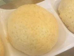 酥皮焗叉烧包-添好运点心专门店(深水埗店)