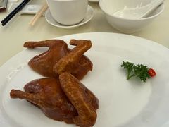 玻璃脆皮乳鸽-利苑酒家(金宝店)