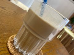 拿铁咖啡-Oasis coffee燕谷咖啡(公信店)