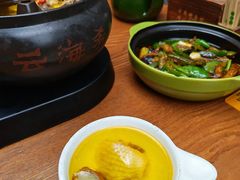 -云海肴·汽锅鸡·云南菜(天山百盛优客店)