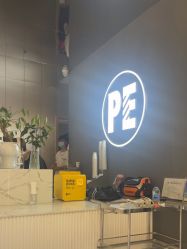 -PE SALON