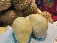 -领鲜活海鲜榴莲自助火锅(东门店)