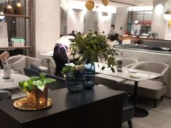 大堂-必胜客(张掖西大街店)