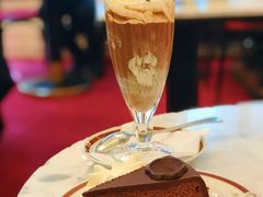 -Cafe Sacher(WIEN)