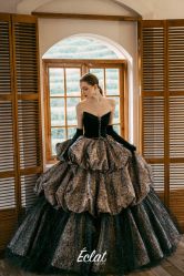 -Renee芮亦婚纱
