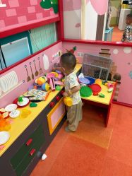 -莫莉幻想儿童乐园(武汉经开永旺店)