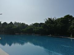 游泳池-湖泉半山温泉