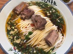 红烧排骨米粉-常樂屋·常德米粉(青年路店)