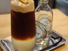 现sha柠檬-线格之间COFFEE