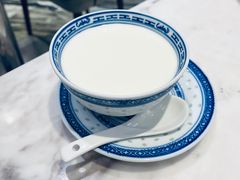 -香港百合居(LCM置汇旭辉广场店)