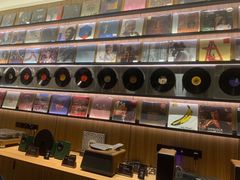 -黑胶星球(华发中城商都店)