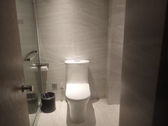 -白玉兰酒店(上海田子坊马当路地铁站店)