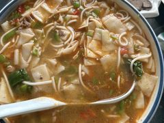 -撒拉人家.酸菜牦牛肉火锅