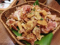 -老滇山寨•云南特色菜•地方菜•民族风情歌舞表演(金碧店)